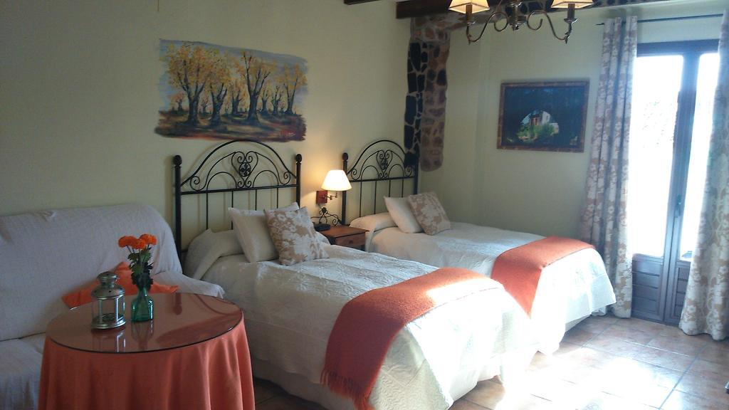 Hostal Rural Molino Del Bombo 아레세나 객실 사진